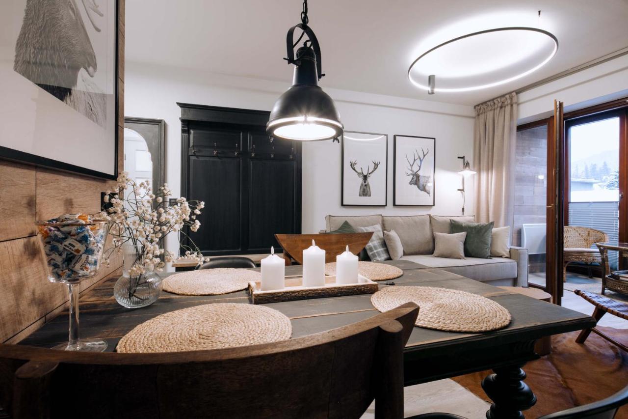 Diament Mozaika W Centrum Z Balkonem *