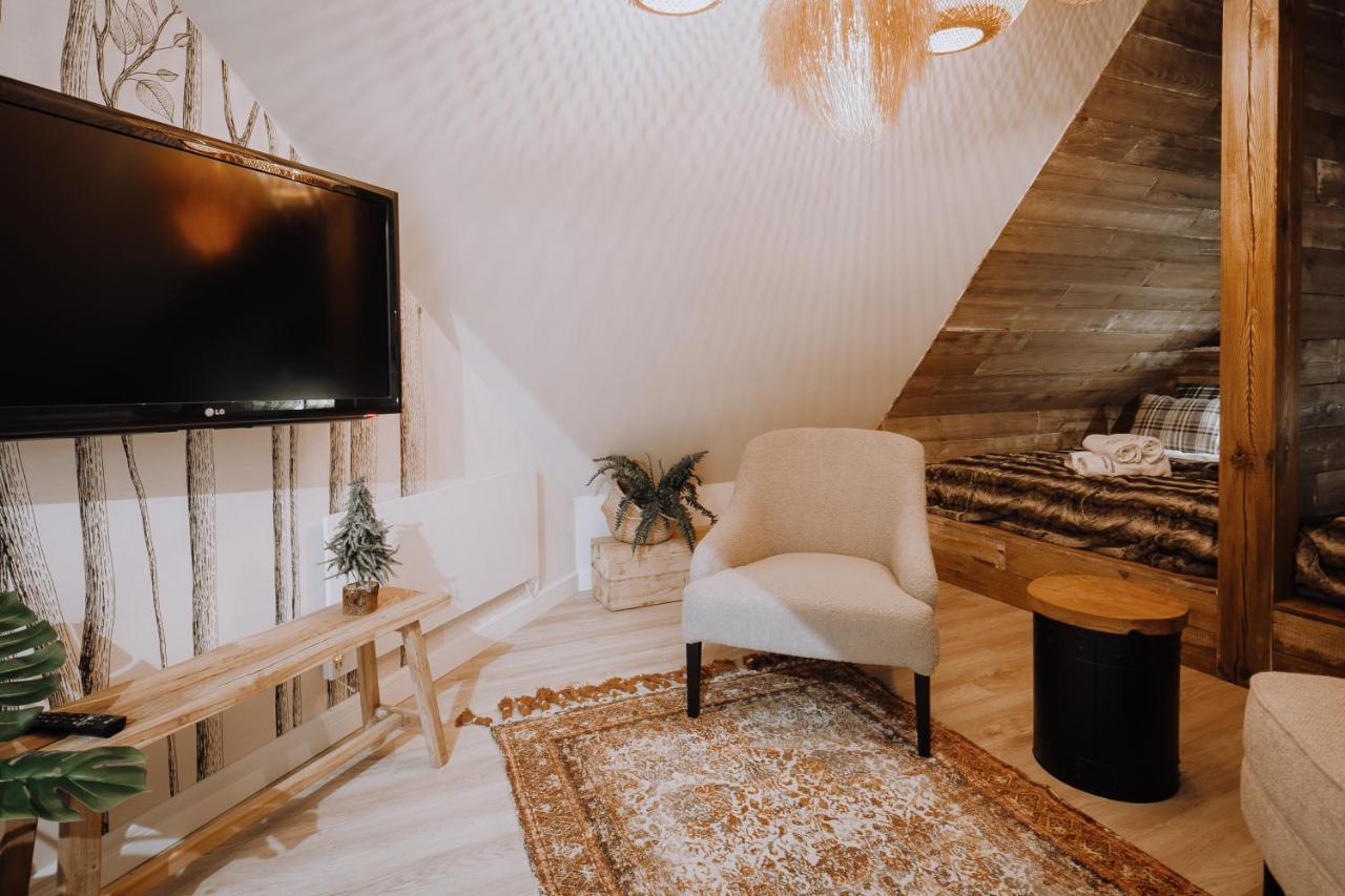 Diament Mozaika W Centrum Z Balkonem